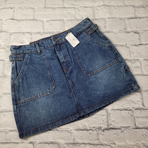 NWT Windsor Nature Good Day Buckle Detail Denim Skirt size Large - Picture 1 of 16